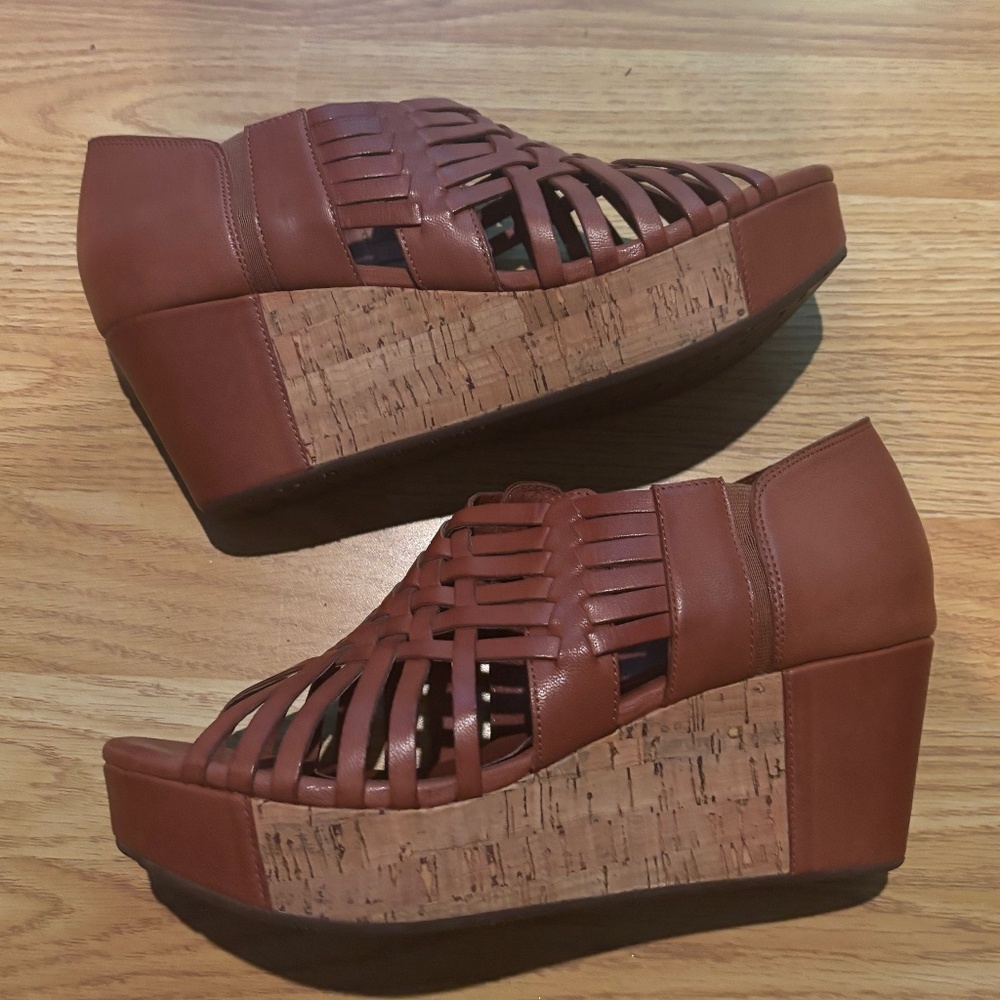 Chocolat Blu  Platforms  Size 10